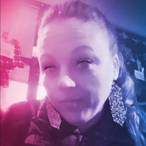 Meet your Posher, Corinne